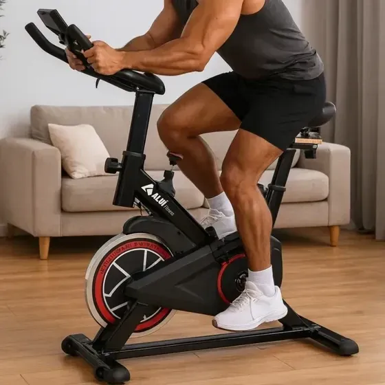 Bicicleta Spinning Aluí Fitness BAL8 com roda de inércia de 8 kg
